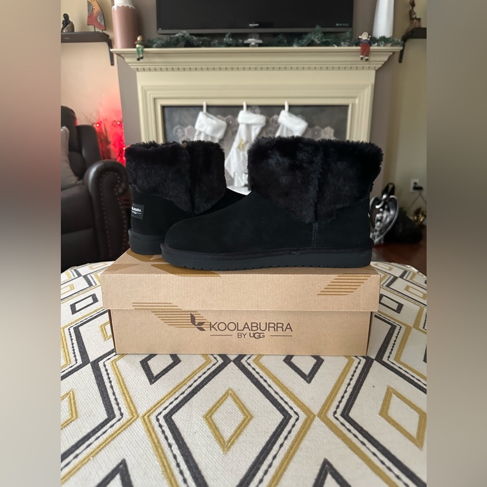 Koolaburra by UGG winter boots never worn, size 8, snug fit